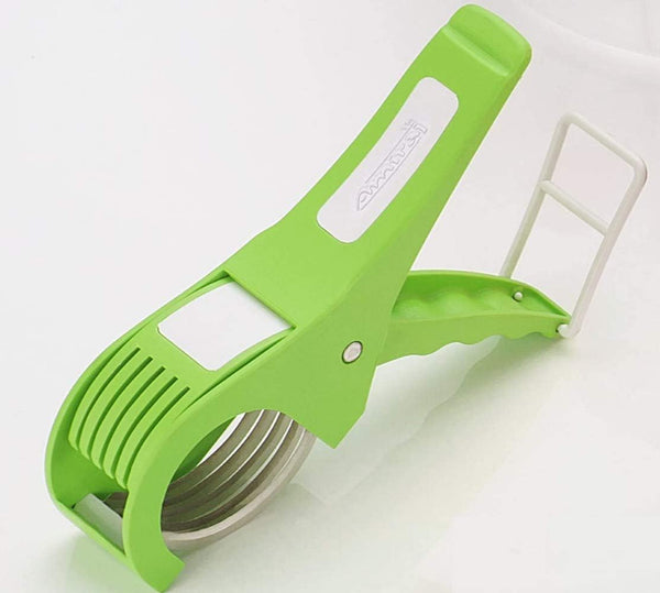 MULTIFUNCTIONAL VEGETABLE CUTTER/SLICER